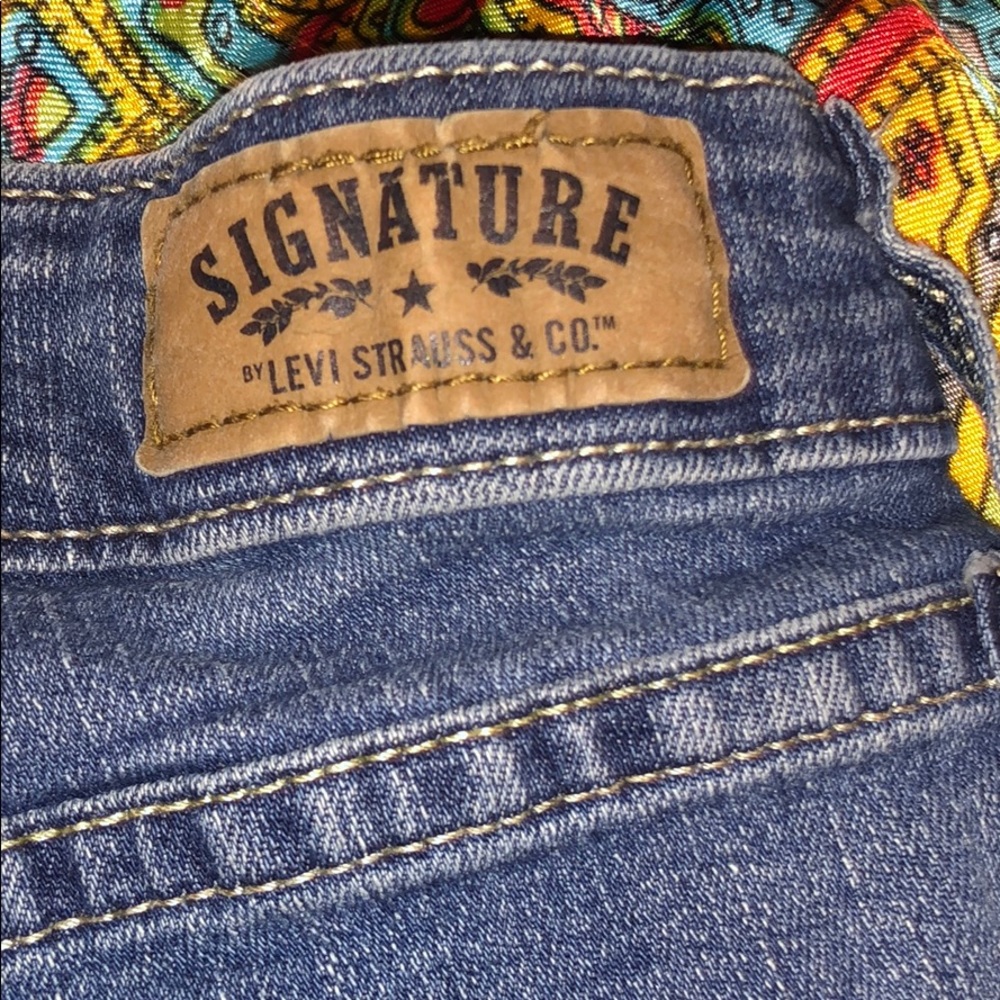 Jeans - Picture 2 of 5